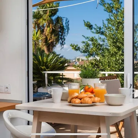 Beach Inn Apartment *