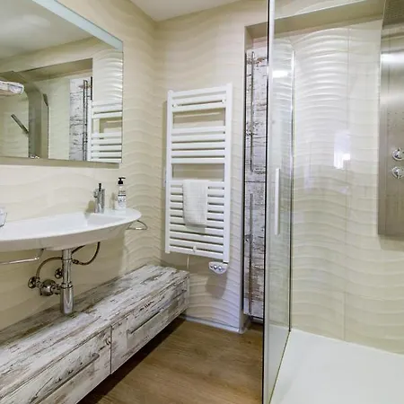 Beach Inn Apartment